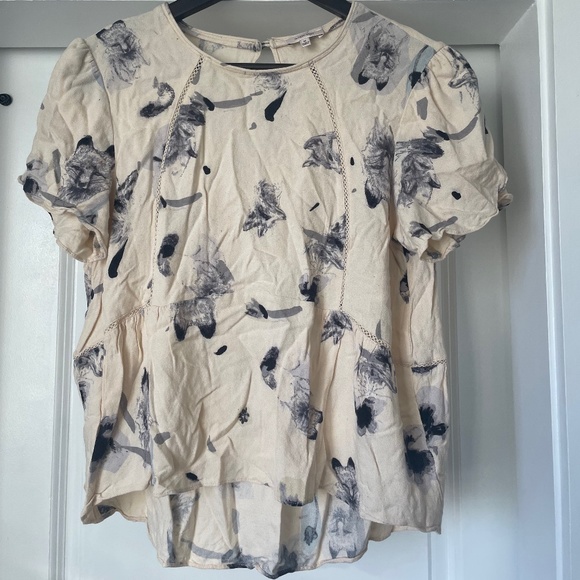Aritzia Blouse - Picture 1 of 3